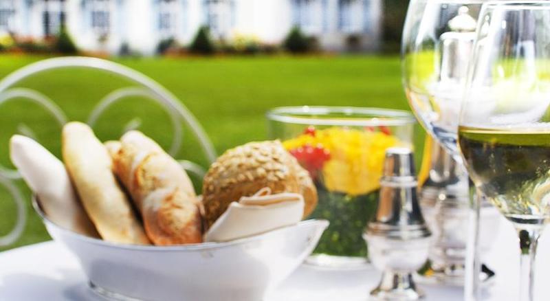 Chateau De Divonne Restoran gambar